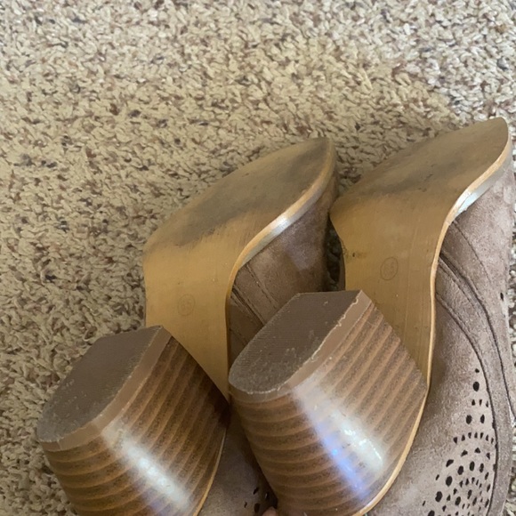 G.C. Shoes Suede Brown Cut Out Pattern Ankle Boots - Picture 5 of 6